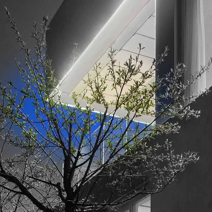 Vordach Beleuchtung mit einer Lichtleiste von LED-light-Shop24